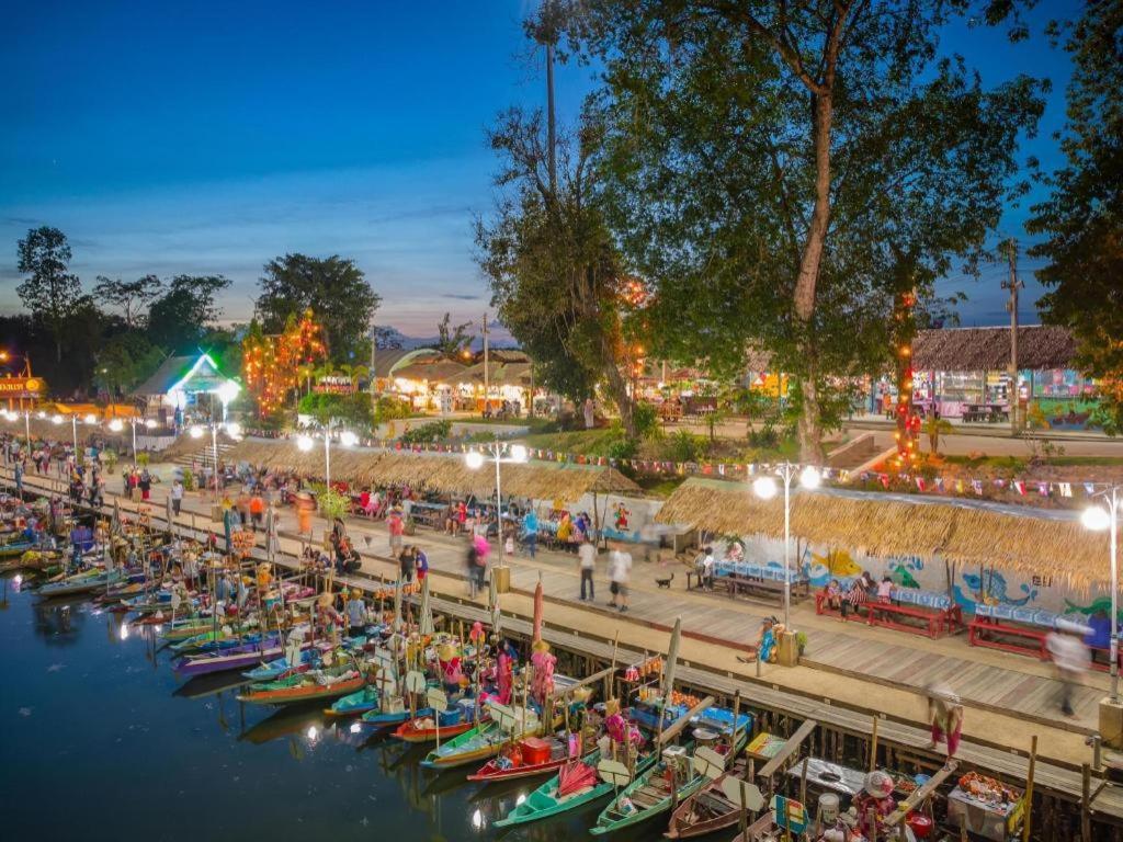 The Three Hat Yai Exteriör bild